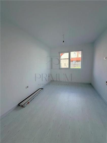 Duplex cu 4 camere cu Canalizare în Moșnița Nouă