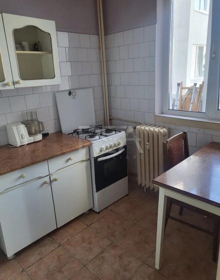Apartament cu 3 camere decomandat, mobilat în Drumul Taberei