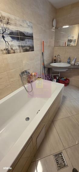Casa cu 4 camere de vanzare in Campina - 9