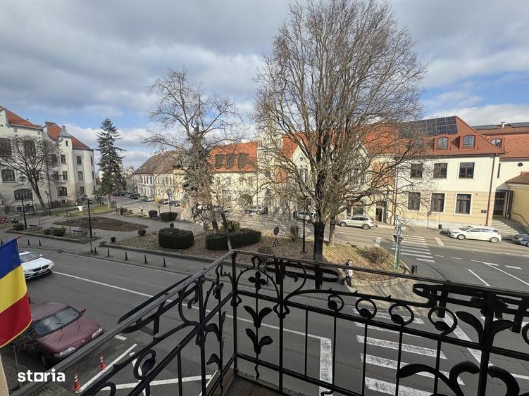 Spațiu comercial, de 55 mp, în Central