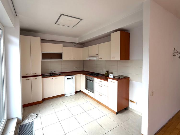 Penthouse cu 4 camere în Șoseaua Nordului