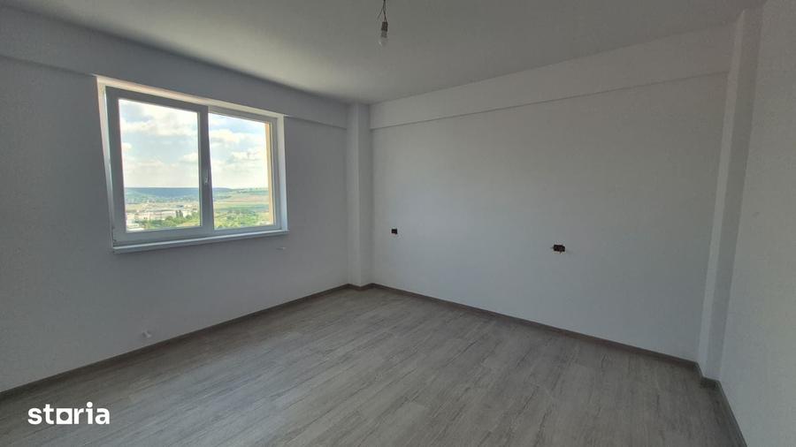 Garsonieră decomandată în Valea Lupului