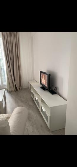 Apartament cu 2 camere decomandat, mobilat în Berceni