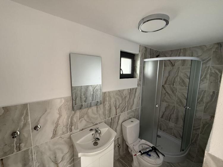 Casă cu 3 camere în Cotu