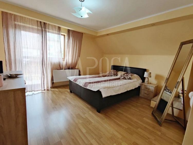 Casă individuală cu 6 camere cu Canalizare în Someșeni