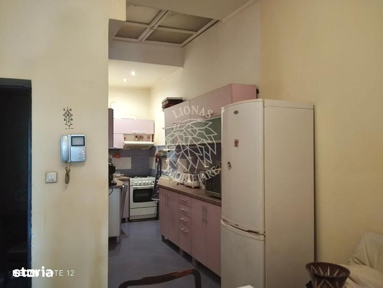 Casă cu 5 camere cu Teren 374 Mp în Ultracentral