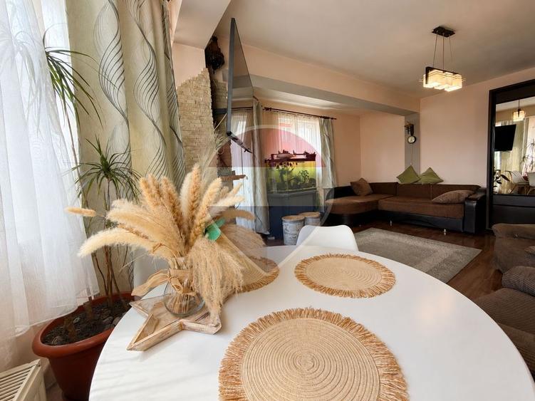 Apartament cu 2 camere semidecomandat în Florești