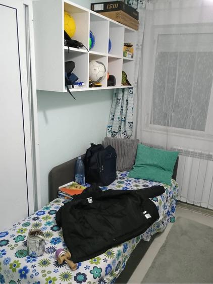 Apartament cu 3 camere decomandat în Vest