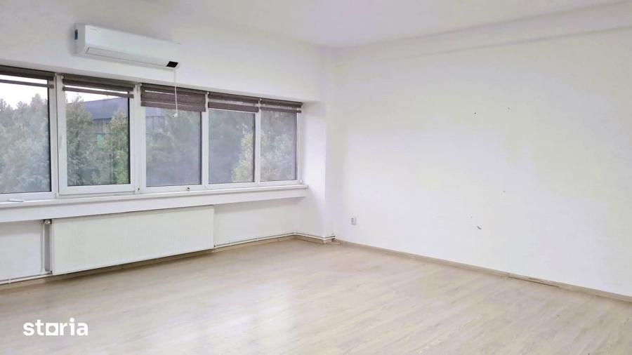 Apartament cu 3 camere în Est