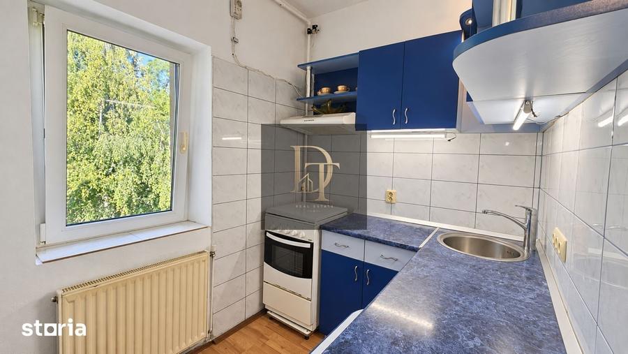 Apartament cu 2 camere decomandat în Schei