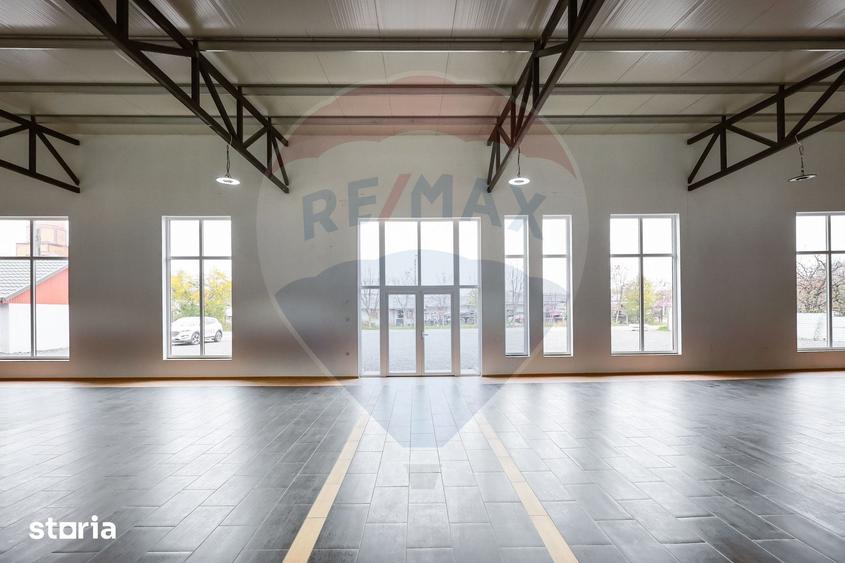 Spațiu comercial, de 450 mp, în Central