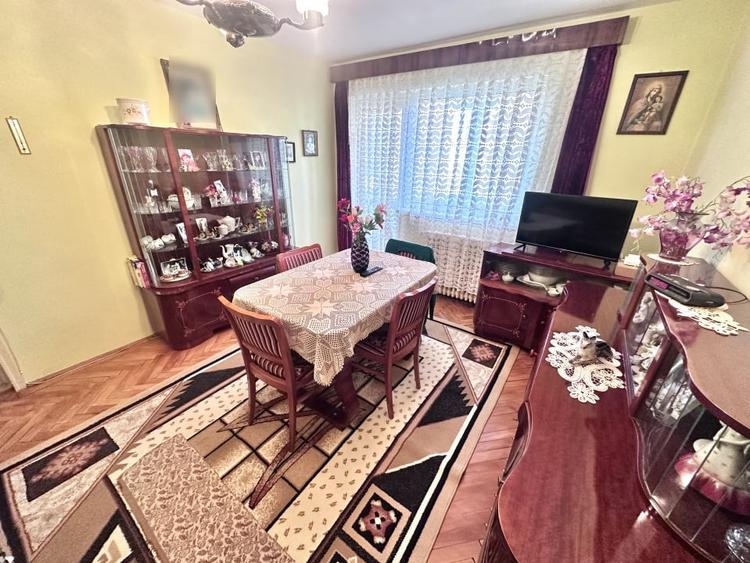 Apartament cu 2 camere semidecomandat, mobilat în Cetate