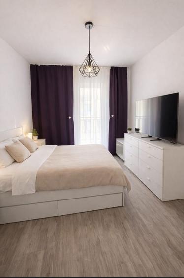 Apartament cu 2 camere decomandat, mobilat în Girocului