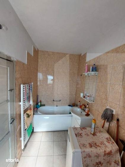 Casă cu 3 camere semidecomandat cu Teren 547 Mp în Grădiște