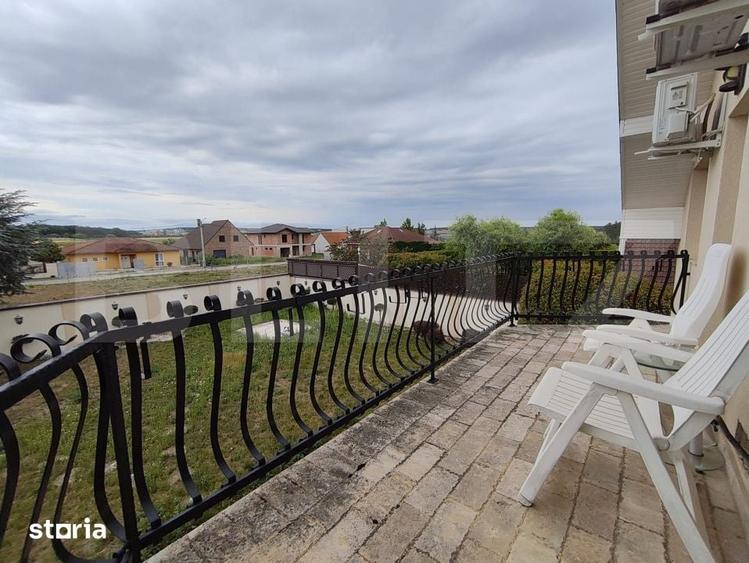 Casă cu 6 camere cu Teren 800 Mp în Sânmartin