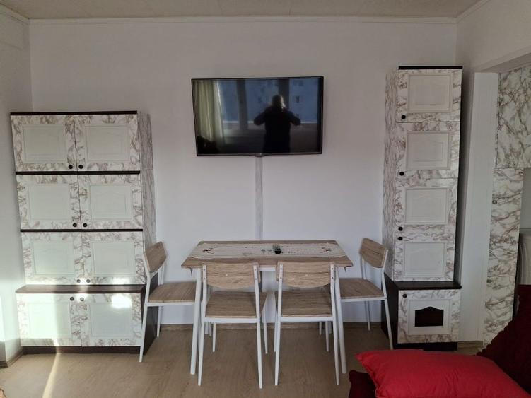 Inchiriez apartament 2 camere - 1