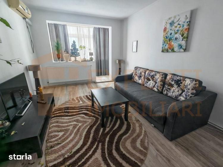 Apartament 3 camere de vanzare in Centru - 2
