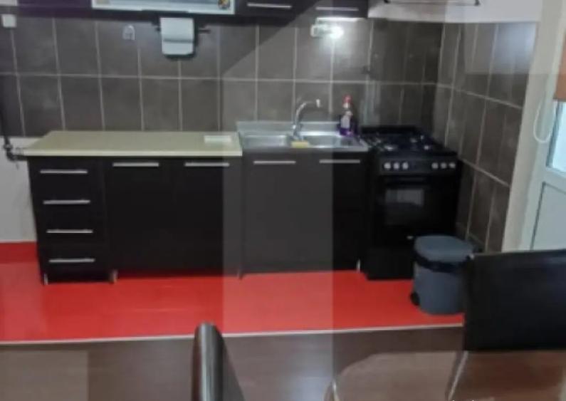 Apartament 3 camere, 57 mp, zona Dambovita - 1