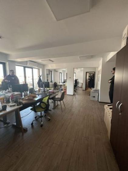 Clădire Premium de Birouri – Ultracentral | Titulescu | 6 locuri Parcare | 650mp. |  12 camere - 4