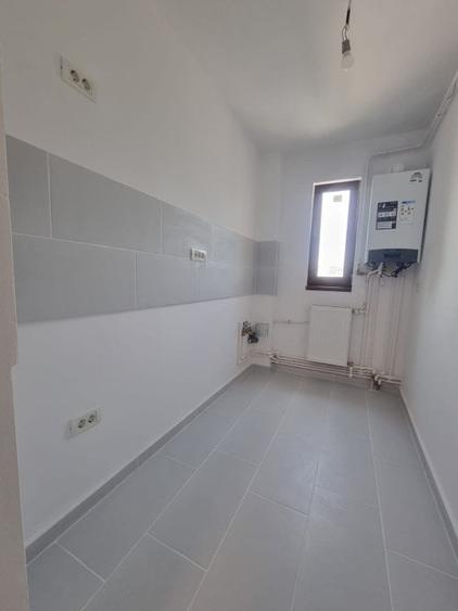 Apartament cu 3 camere decomandat, zona Pacurari - 5