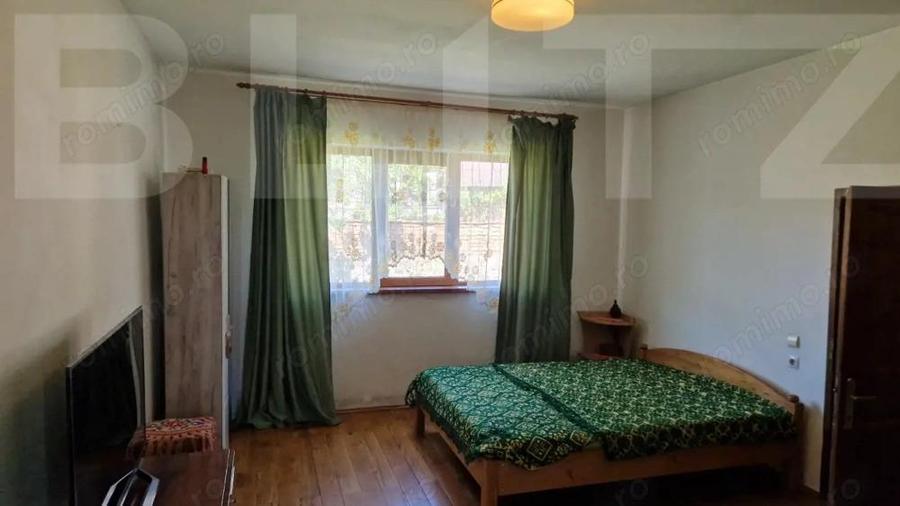 Casa de vanzare, cu 3 camere, doua bucatarii+teren in Simeria - 1