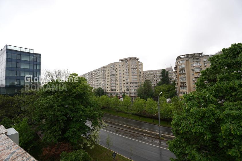 Birou, de 580 mp, în P-ța Muncii