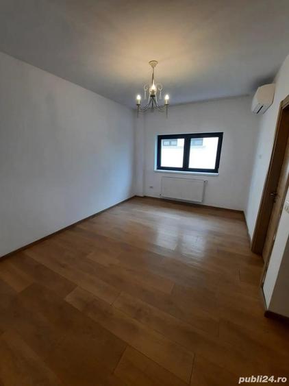 Vila.5 camere,Metrou Mihai Brav - 20