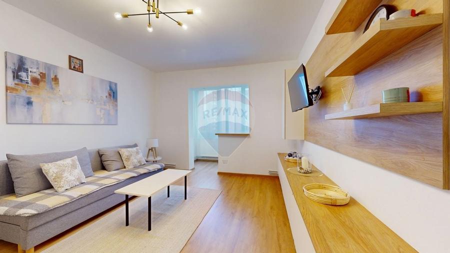 Apartament 2 camere de închiriat – Zona Tractorul - 1