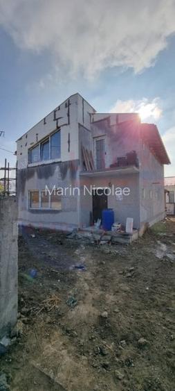 Casă individuală cu 5 camere în C5 Casă individuală cu 5 camere în C5