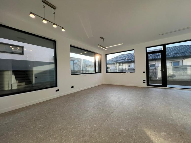 The Class Villas 3, la cheie, gata de mutare, proprietar - 1