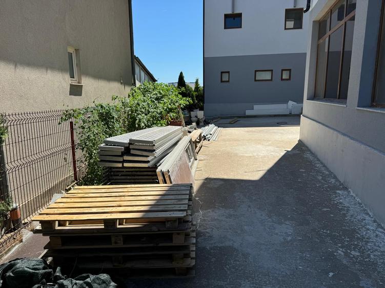 Vânzare/Inchiriere Azil Modern în Techirghiol - Parter + 3 Etaje - 10