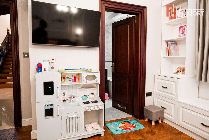 Proprietate unicata in stil clasic in Mosnita Noua - ID V7206 - 22