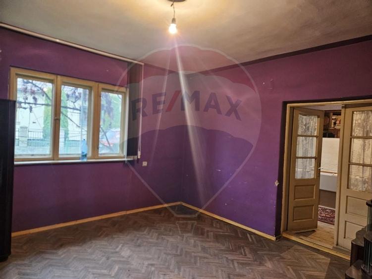 Casa / Vila cu 4 camere de vanzare - 8