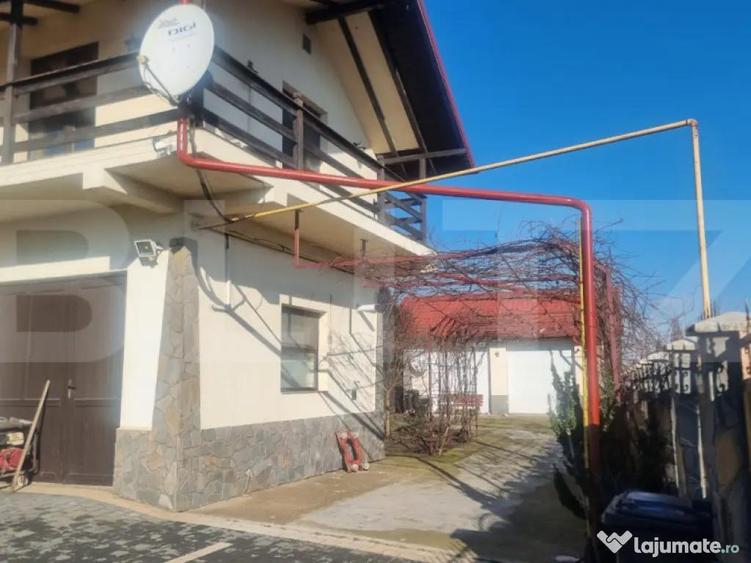 Proprietate deosebita cu teren generos, livada pe rod ?i - 7