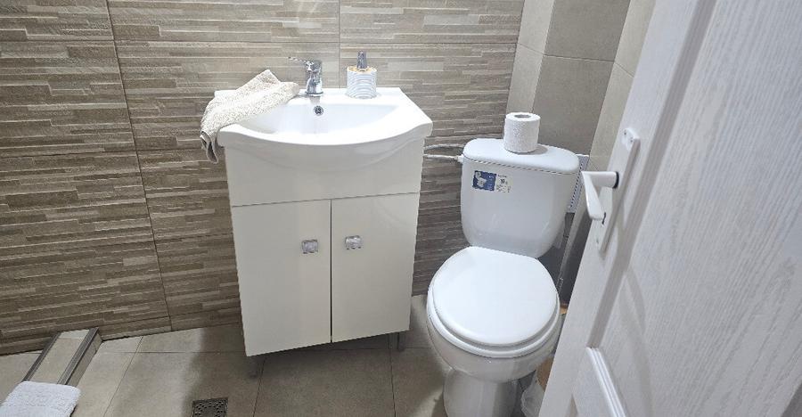 Inchiriez apartament in vila pe 2 nivele cu scara interioara in Deva, - 11