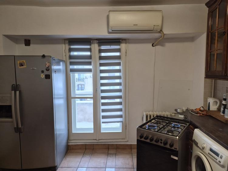 Piata Unirii metrou-Unirea Shopping Centre - 6