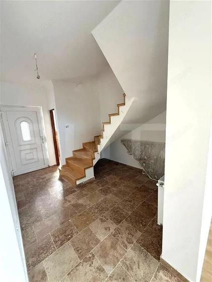 Casa moderna in?iruita in Giroc confort, lumina ?i accesibilitate - 3