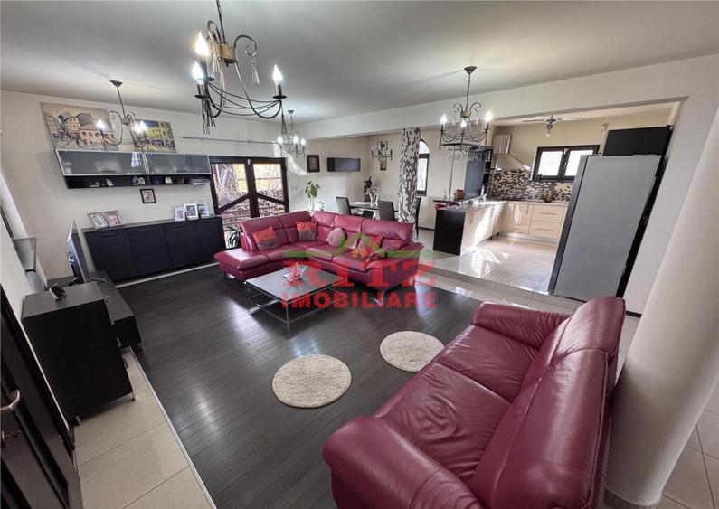 Vila garaj, zona Palatul de Justitie! - 2