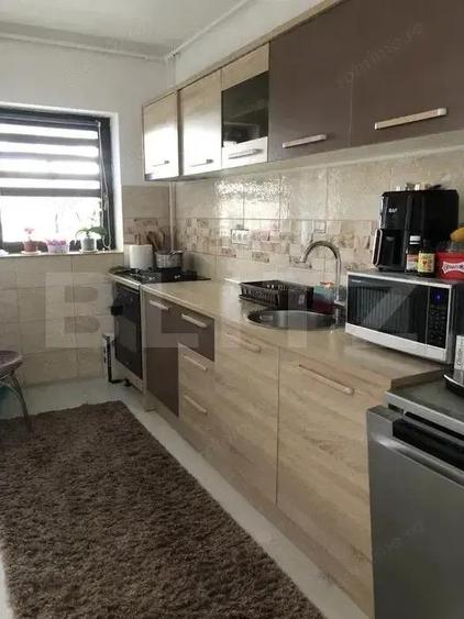 Apartament de vanzare cu 2 camere, 57 mp utili , 12 mp balcon , zona Unirii - 3