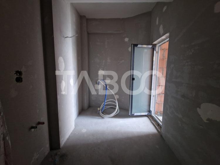 Apartament decomandat 83 mpu 3 camere 2 bai 2 balcoane COMISION 0% - 12