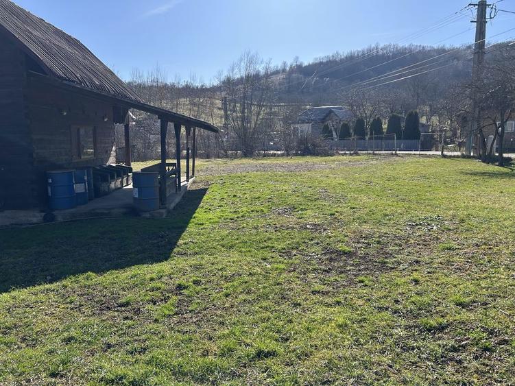 Vand teren cu cabana - 1