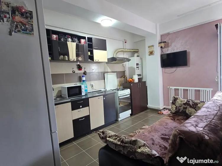 Vand garsoniera in dobroesti central - 7