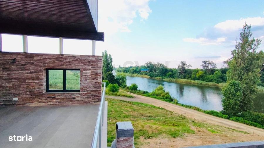 Vila cu piscina 1000 mp teren la lac in Balotest - 1