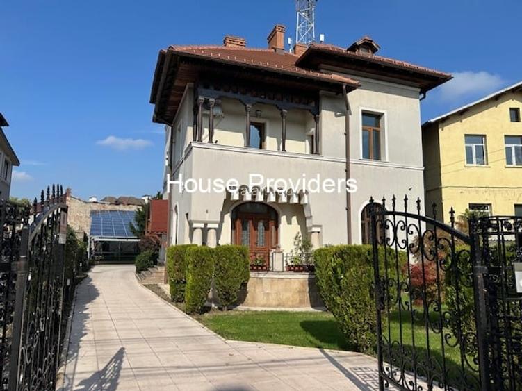 Ultracentral,vila deosebita