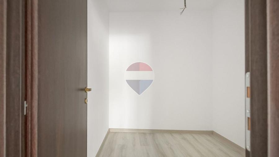 Apartament cu 2 camere decomandat în Sânpetru