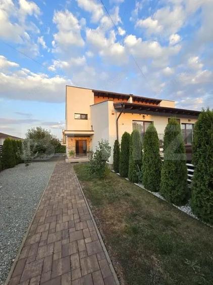 Casa de vanzare, 202 mp, zona Cetate - Lidl 1 - 7