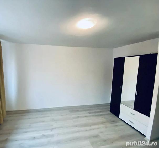 Garsoniera renovata. Zona UMT. Proprietar - 2