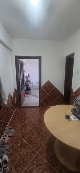 Vand apartament cu 1 camera - 1