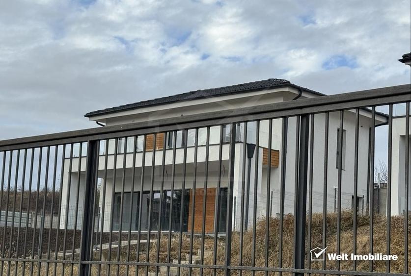 Casa individuala noua, P+1E, 217 mp utili, 772 mp teren,  Chinteni Lac - 5