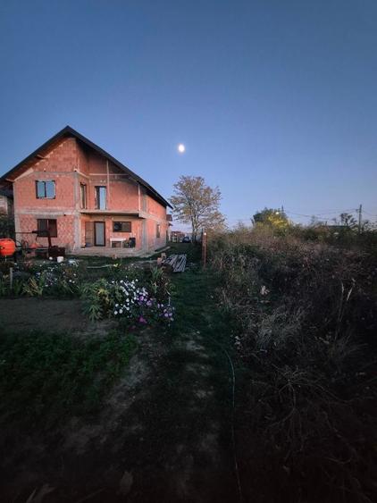 Vând casă Varlaam Giurgiu  - 10